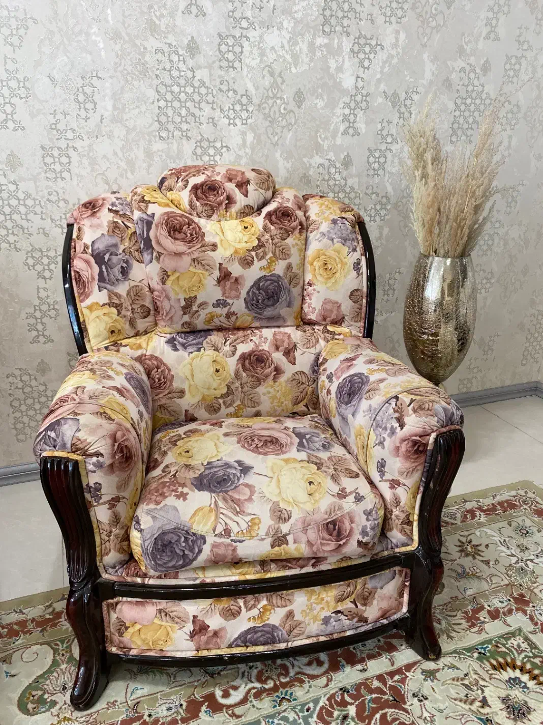 نیم ست راحتی ۵ نفره پارچه رویه مخمل|مبلمان خانگی و میز عسلی|مشهد, نرگس (شهرک غرب)|دیوار