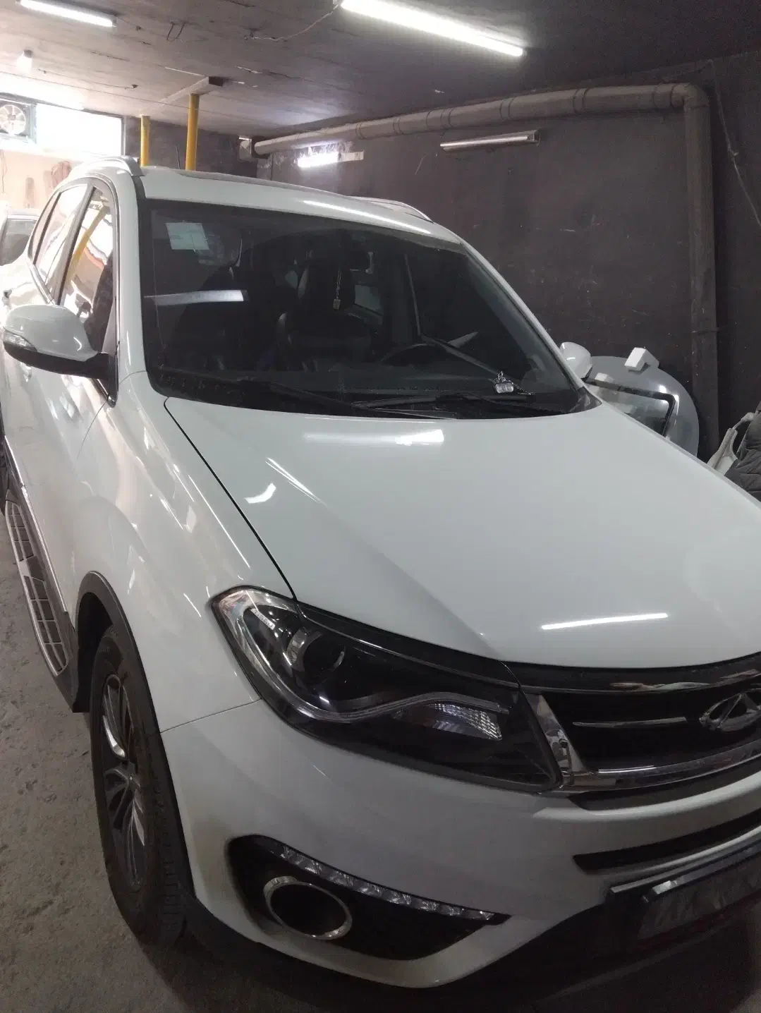 انواع خدمات پولیش واکس ۲۵۰۰ تا ۳۰۰۰شفاف سازی چراغ|خدمات موتور و ماشین|تبریز, |دیوار