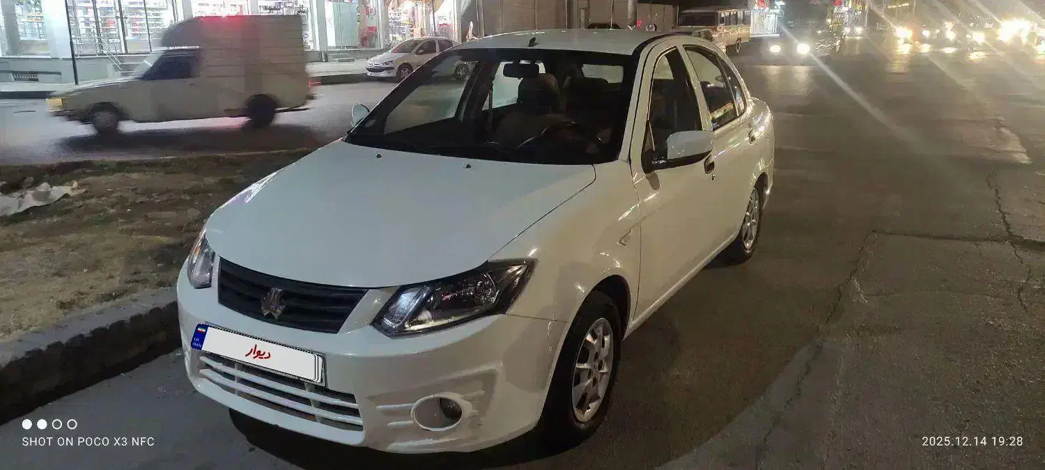 ساینا دوگانه  1400 بی رنگ درجه یک|خودرو سواری و وانت|همدان, |دیوار