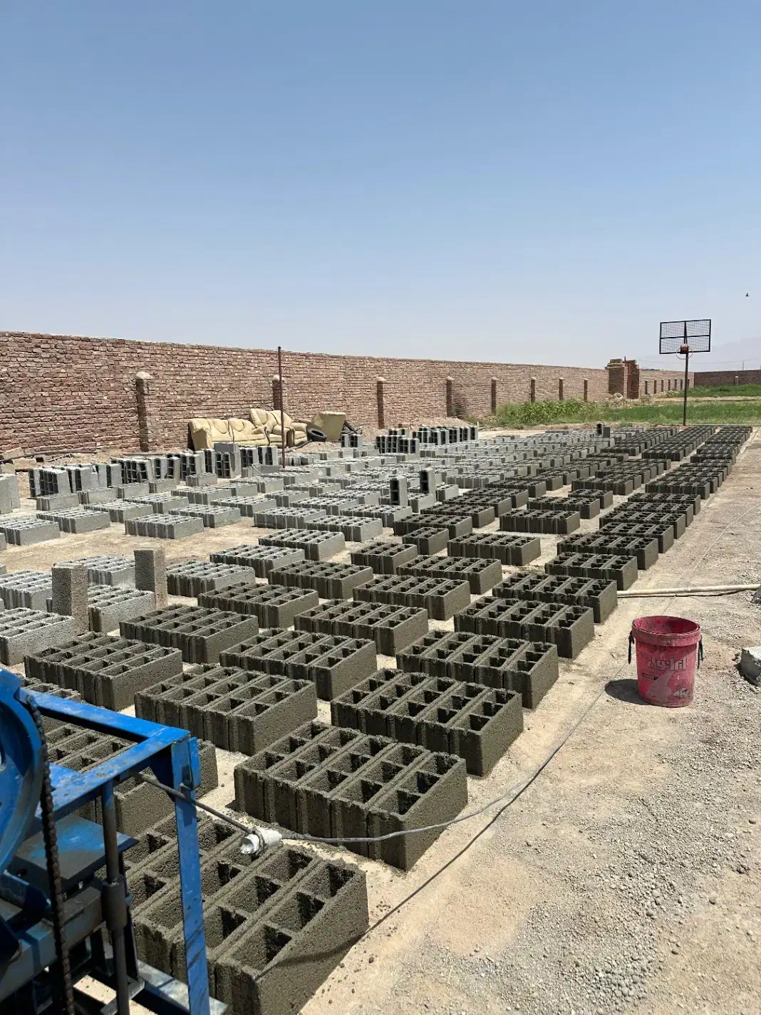 کارگر بلوک زن ماهر|استخدام معماری، عمران و ساختمانی|کرمان, |دیوار