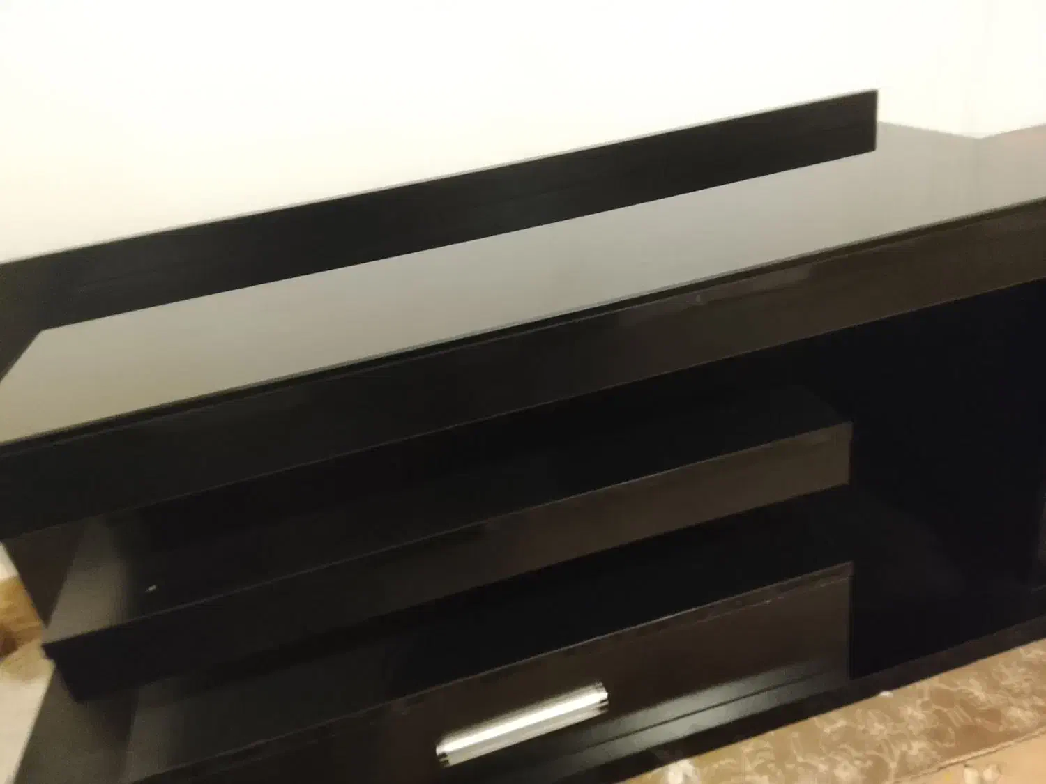 زیر تلویزیونی|میز تلویزیون|سوری, |دیوار