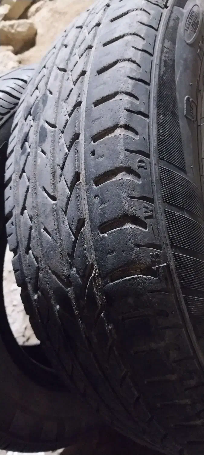 لاستیک|قطعات یدکی و لوازم جانبی|همدان, |دیوار