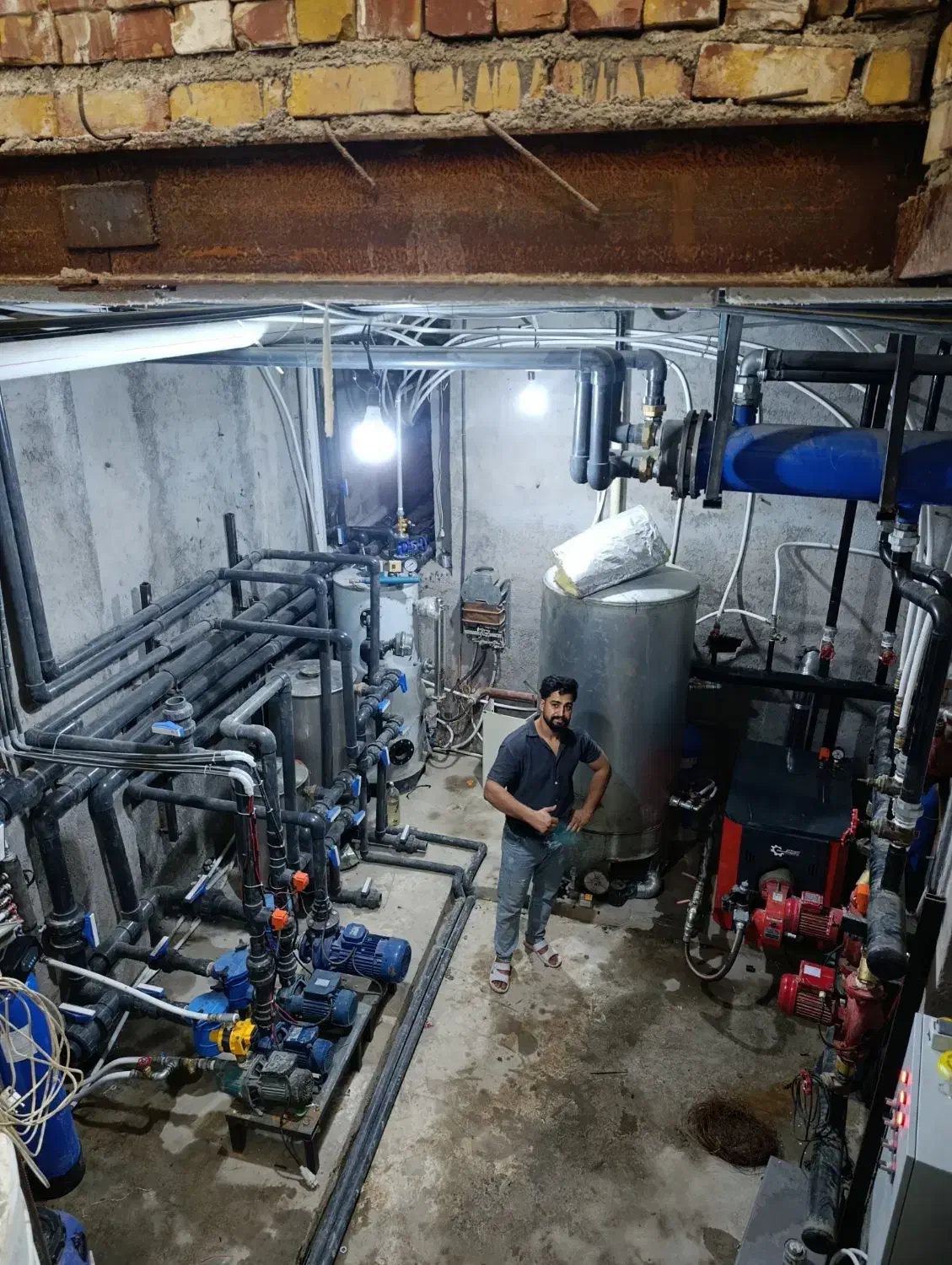 تاسیسات استخر لوله کشی جکوزی ،موتورخانه،عایقکاری|خدمات پیشه و مهارت|مشهد, توس (بلوار توس)|دیوار