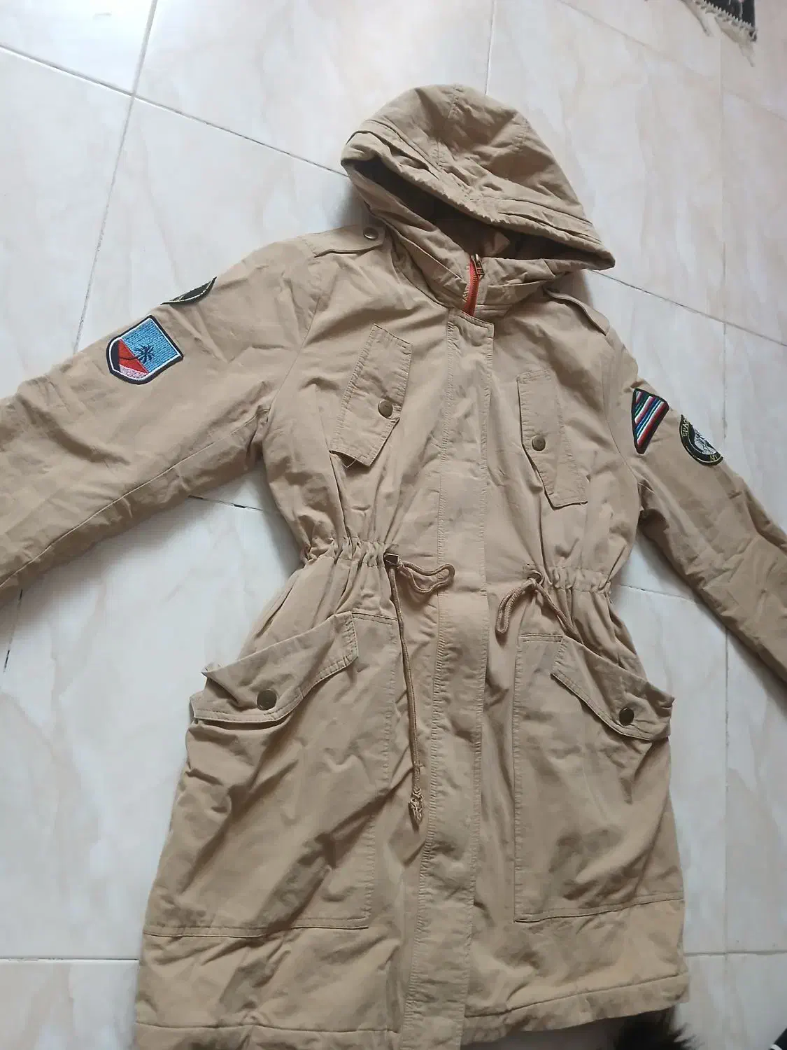 پالتونوکتان|لباس|کرج, گلشهر|دیوار