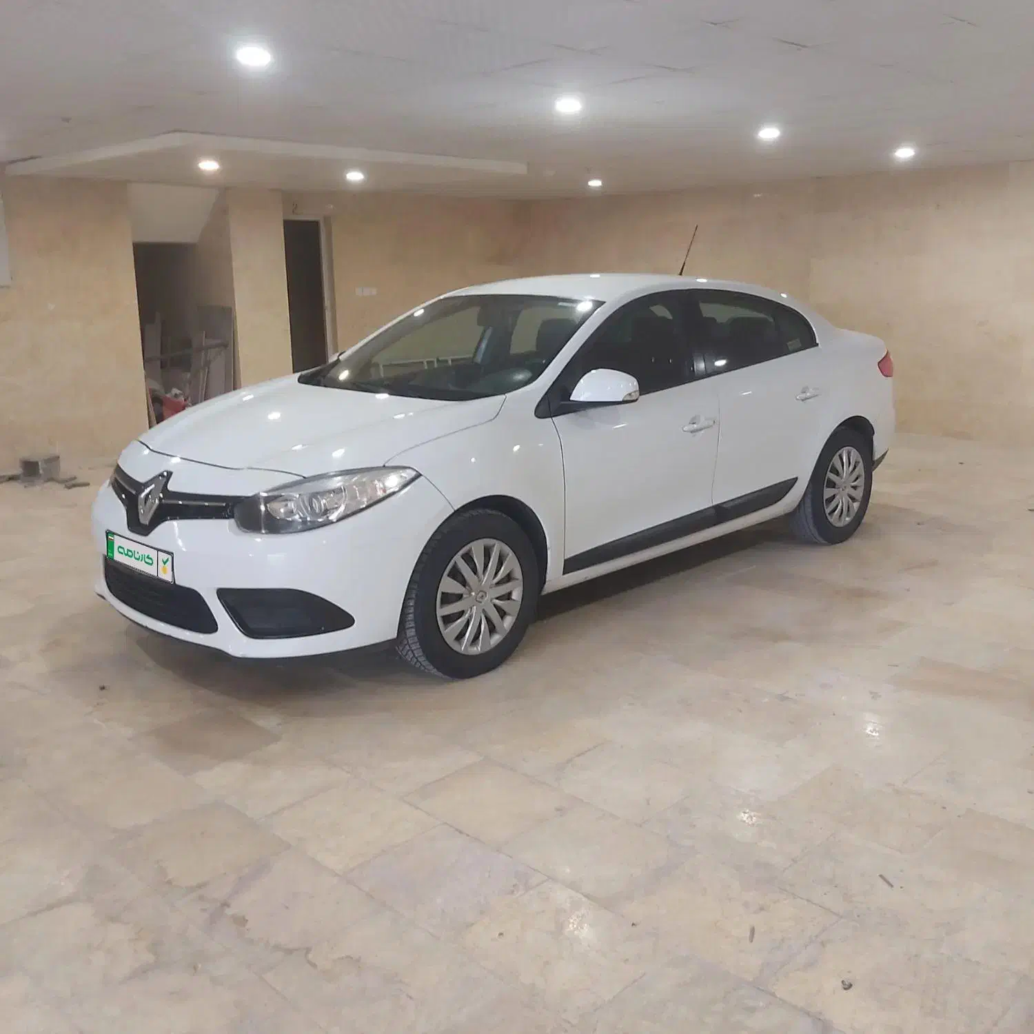 رنو فلوئنس دنده ۲۰۱۷|خودرو سواری و وانت|شیراز, قدوسی شرقی|دیوار