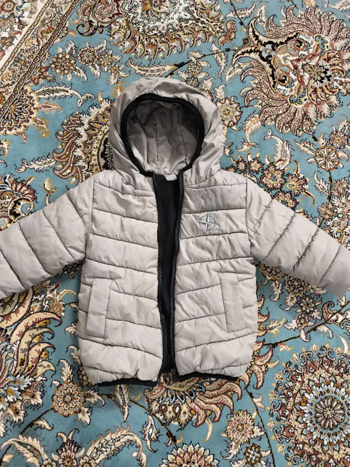 کاپشن و لباس بچه|کفش و لباس بچه|قم, شهرک مهدیه (مدرس)|دیوار