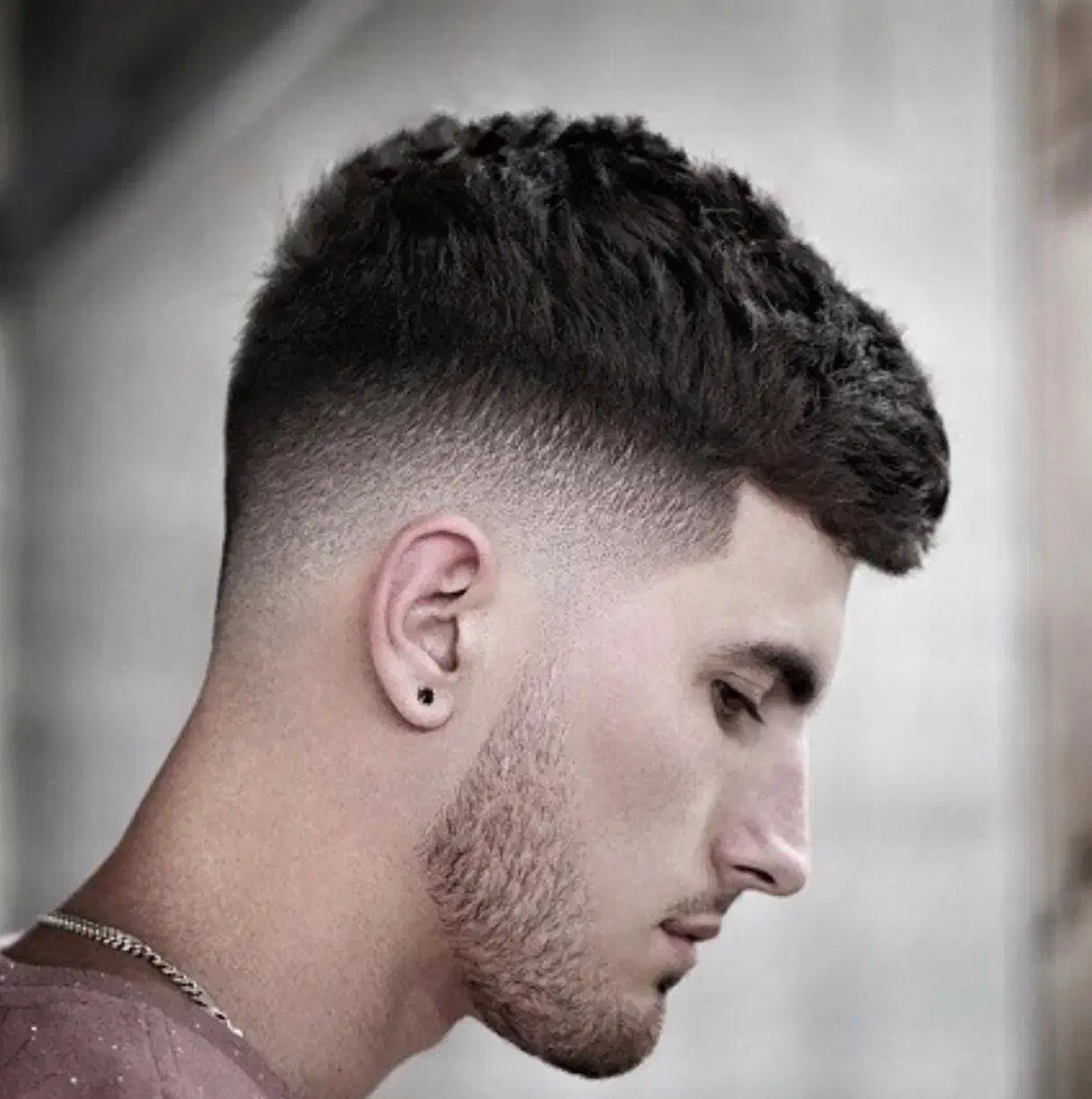 اصلاح رایگان|خدمات آرایشگری و زیبایی|فولادشهر, A3|دیوار