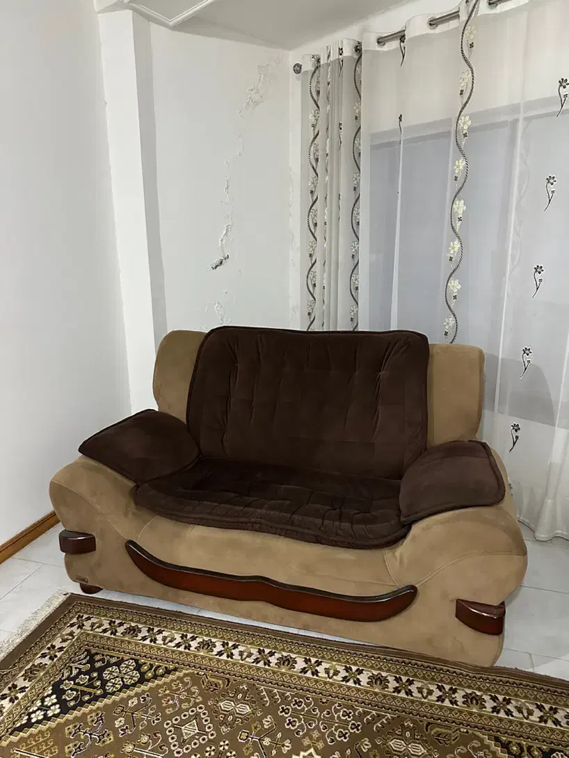 مبل هفت نفره در حد نو|مبلمان خانگی و میز عسلی|نور, |دیوار