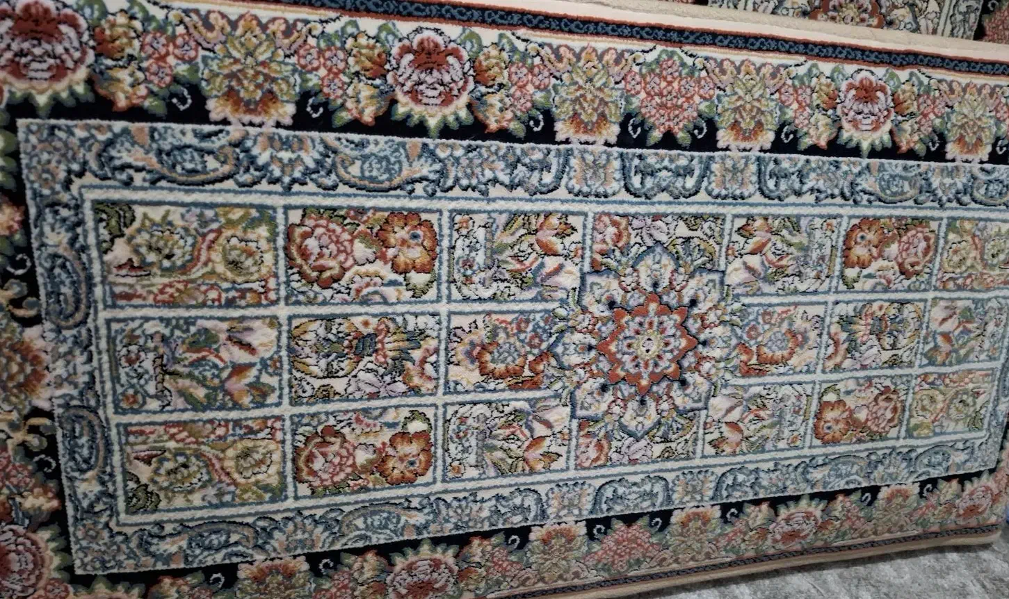 پشتی قالی|پشتی|رفسنجان, |دیوار