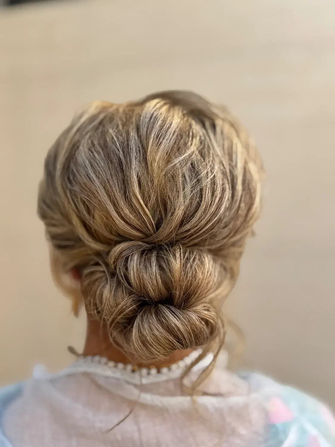 آموزش صفر تا صد شینیون مو و بروز ترین تکنیک ها|خدمات آموزشی|بندر ماهشهر, |دیوار