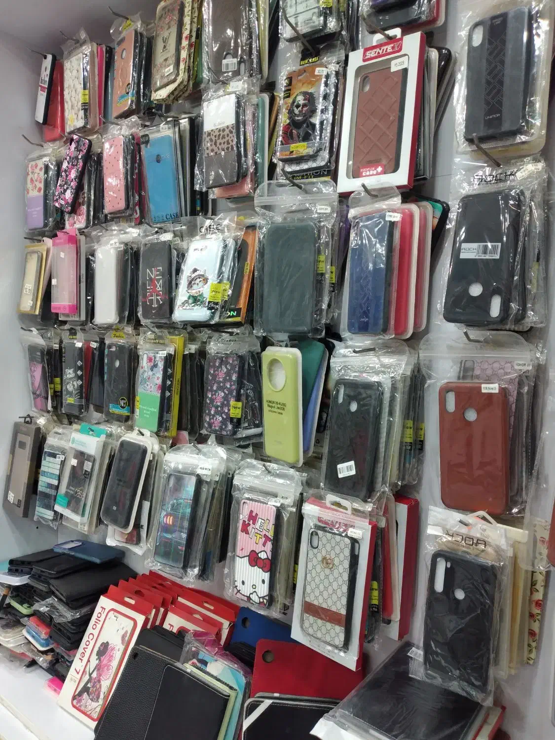 فروشگاه شیروان جانبی تمامی لوازم قدیمی و جدید|لوازم جانبی موبایل و تبلت|شیروان (خراسان), |دیوار