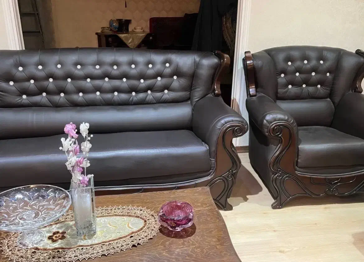 مبل راحتی ۷ نفره در حد نو|مبلمان خانگی و میز عسلی|تبریز, |دیوار