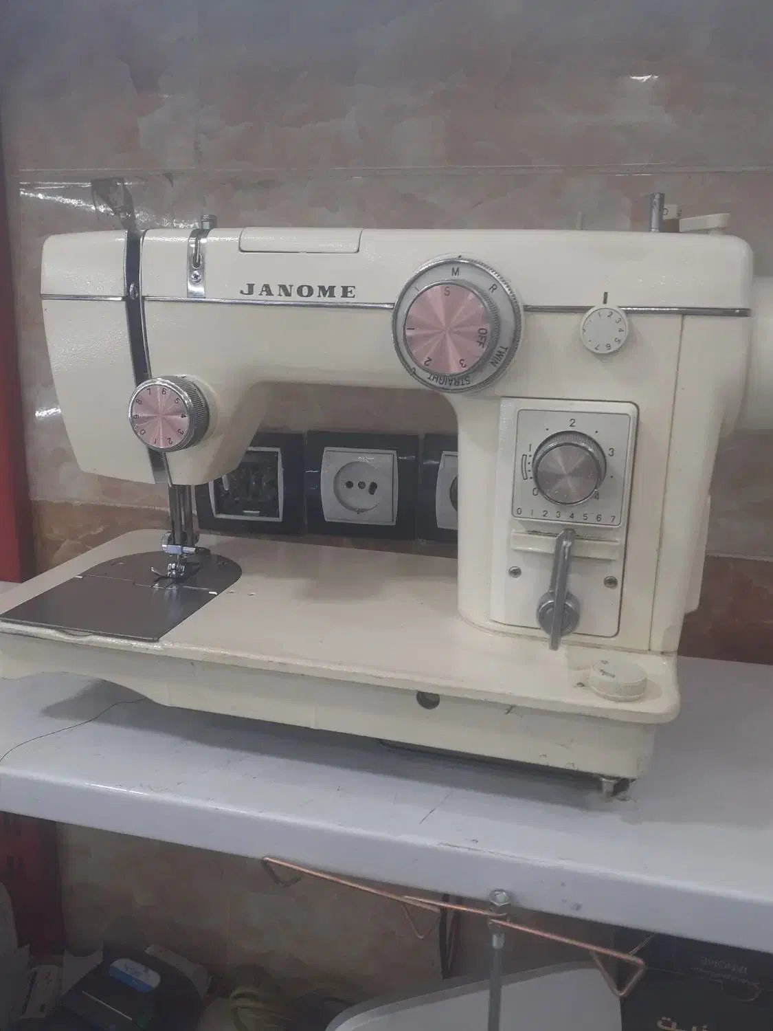 ۸۰۲|چرخ خیاطی و ریسندگی|زاهدان, |دیوار