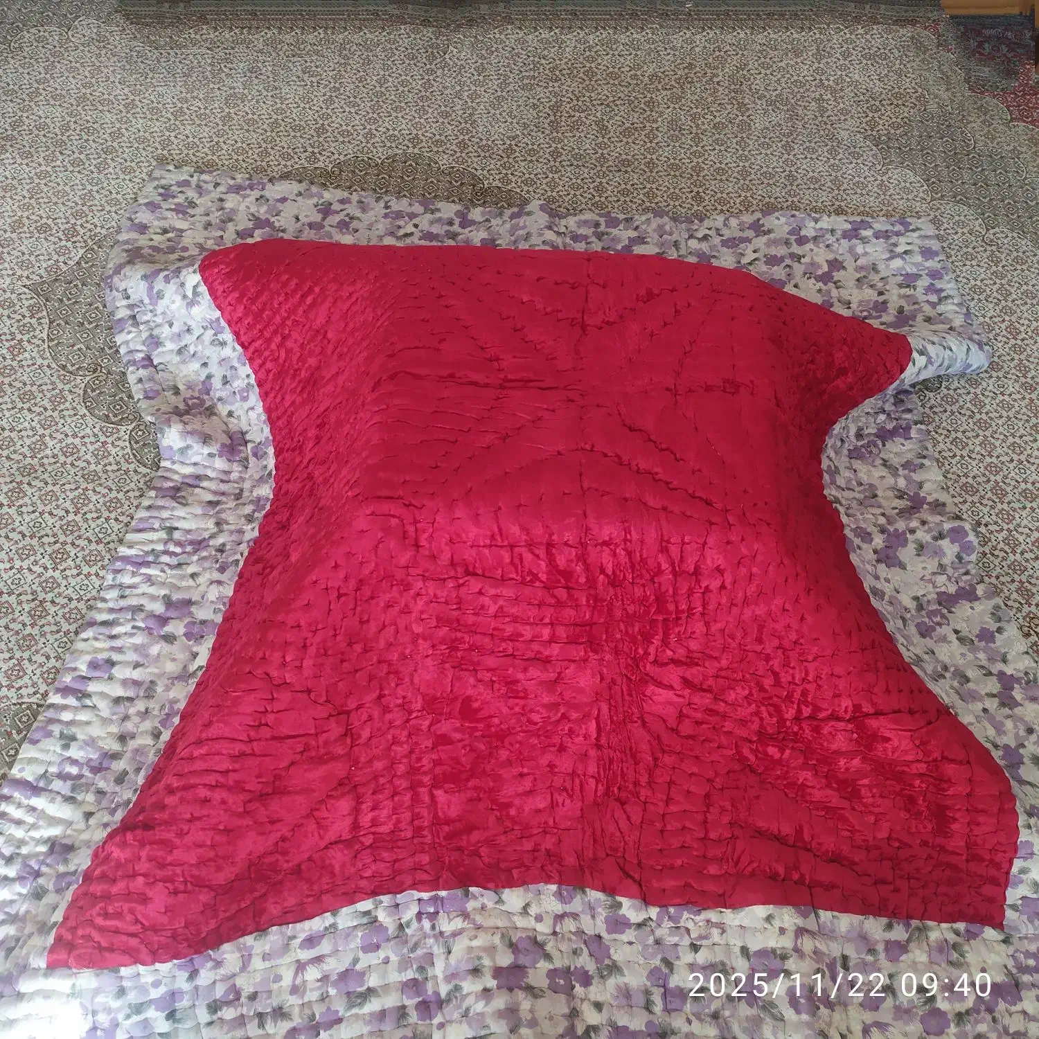 سه عدد لحاف زری و مخمل|رختخواب، بالش، پتو|سنندج, |دیوار