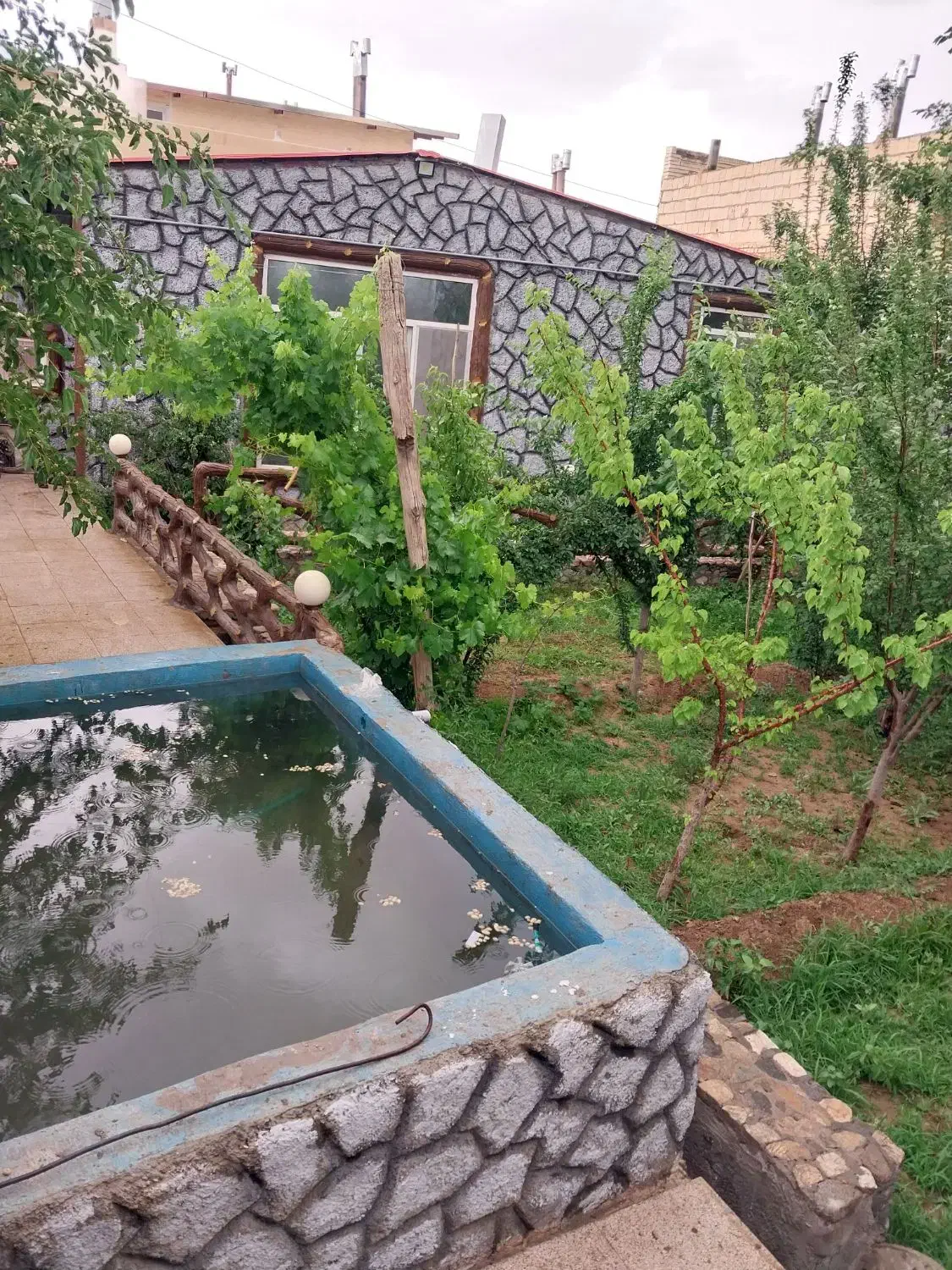 اجاره روزانه خانه ویلا باغ سانیج|اجارهٔ کوتاه‌مدت ویلا و باغ|تفت, |دیوار