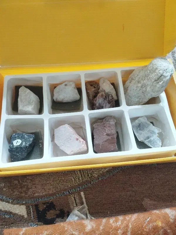 سنگهای ارزشی|کلکسیون اشیاء عتیقه|نوشین شهر, |دیوار