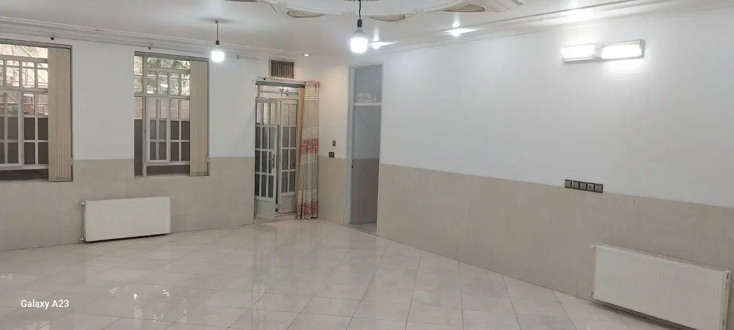 نیم طبقه ۲۱۰ متری مسکونی.سه خوابه|اجارهٔ خانه و ویلا|حمیدیا, |دیوار