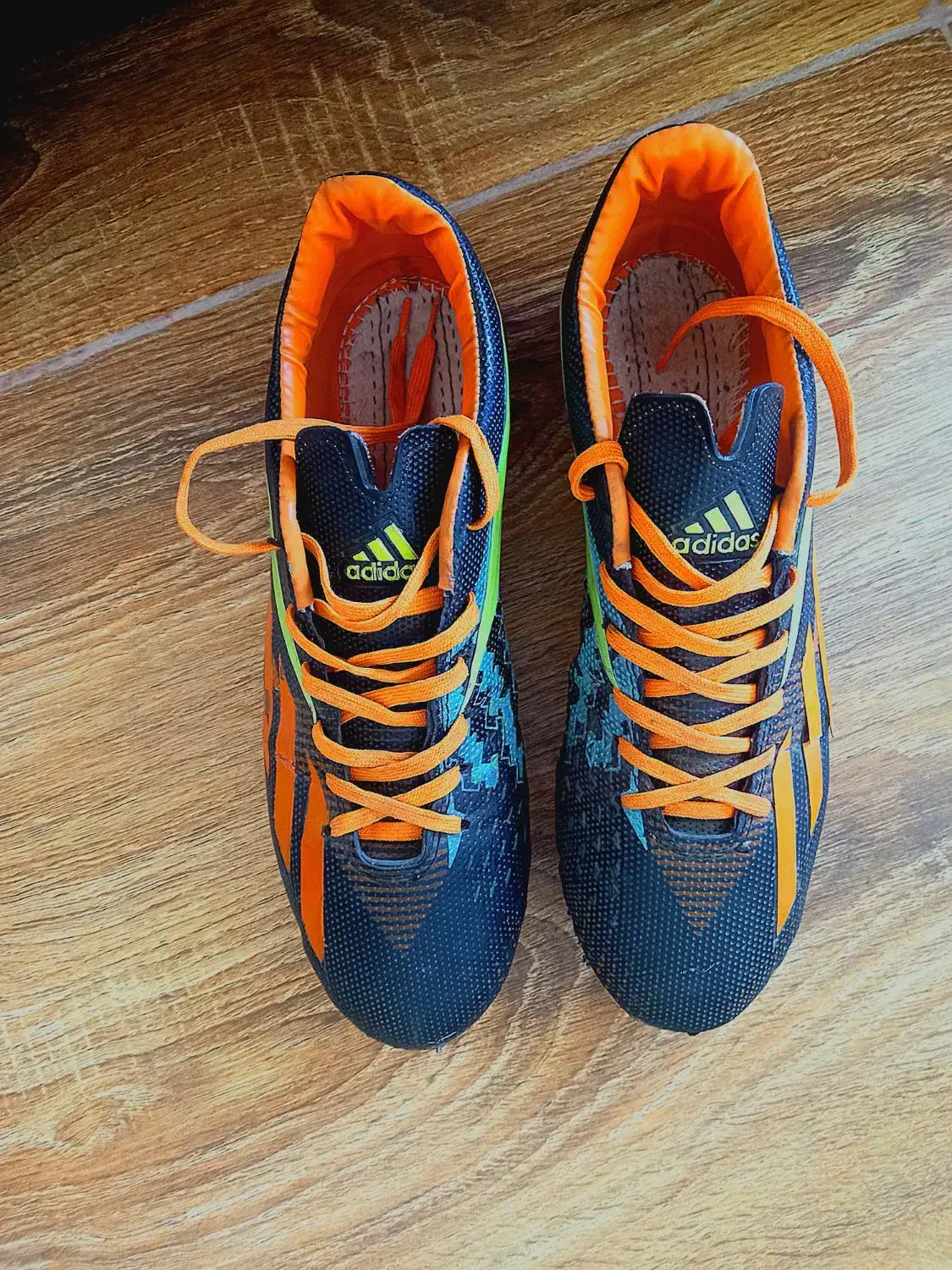 استوک آدیداس سایز ۴۱/۴۰|کیف، کفش، کمربند|قدس, شهرقدس|دیوار