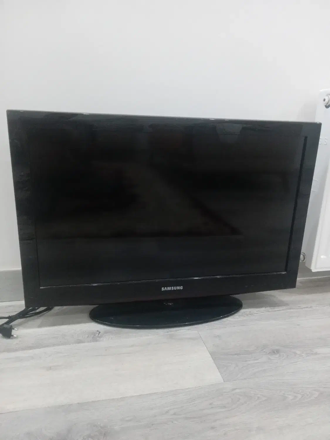 وسایل خانگی|تلویزیون و پروژکتور|لوندویل, |دیوار