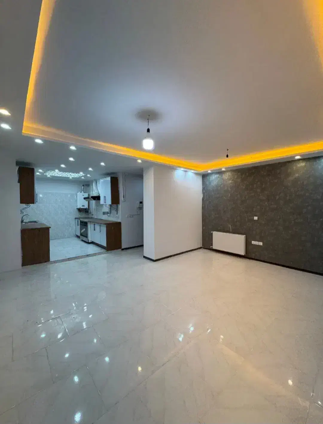 دو خواب خیابان ظفر پارکینگ انباری طبقه اول|فروش آپارتمان|هشتگرد, شهرک گلها|دیوار