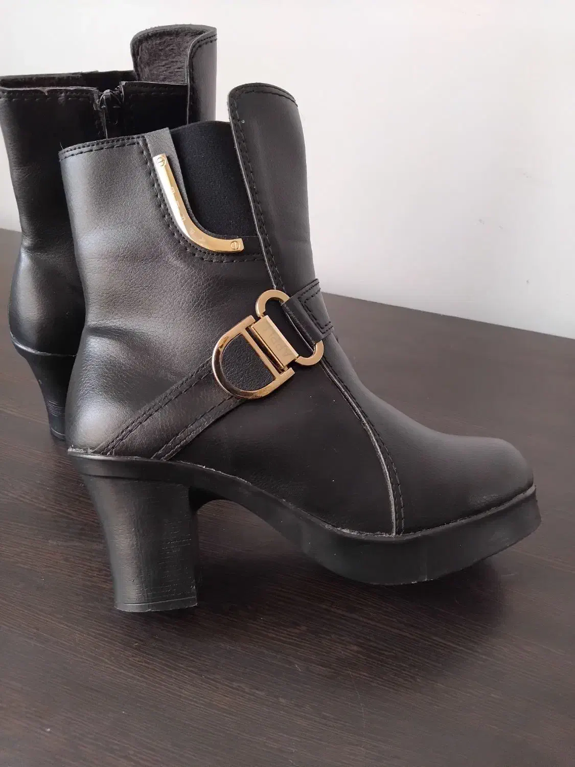 چکمه نو|کیف، کفش، کمربند|شاهینشهر, شهرک هشت بهشت|دیوار