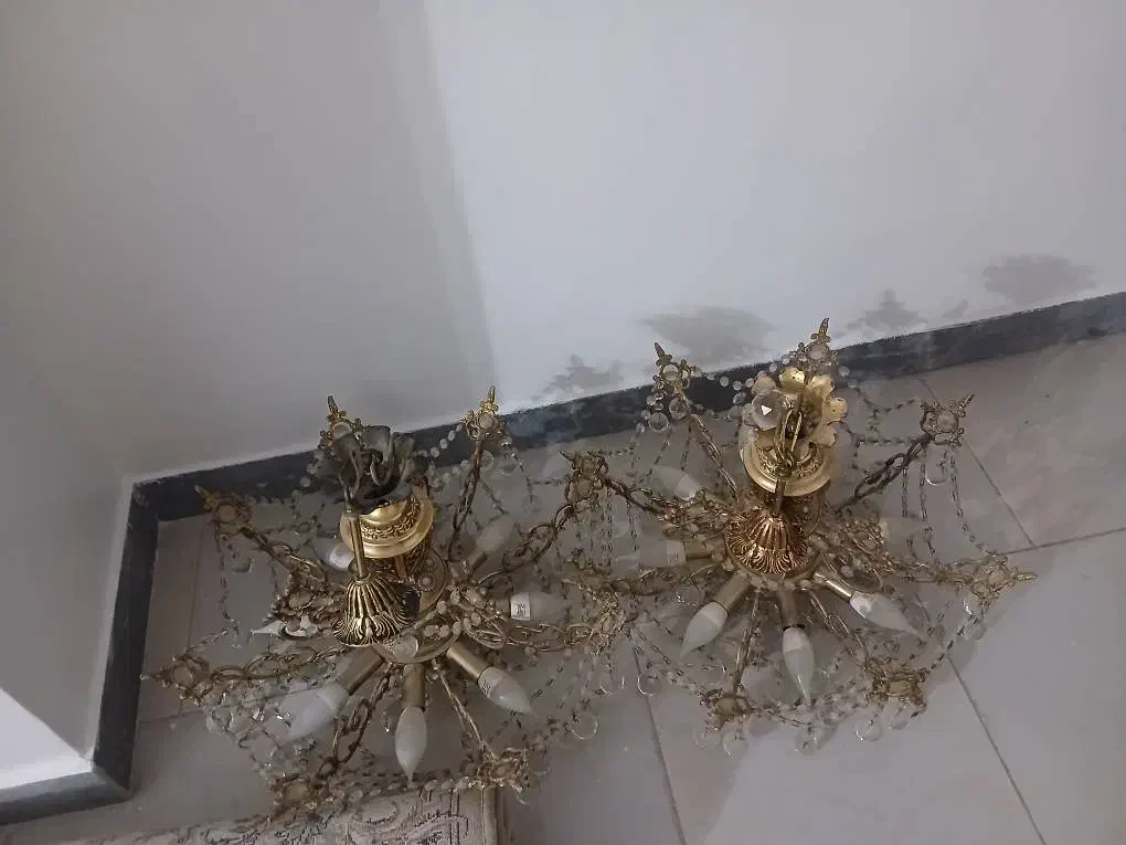 لوستر ۸ شاخه برنز|لوستر و چراغ آویز|فردیس, نگارستان|دیوار