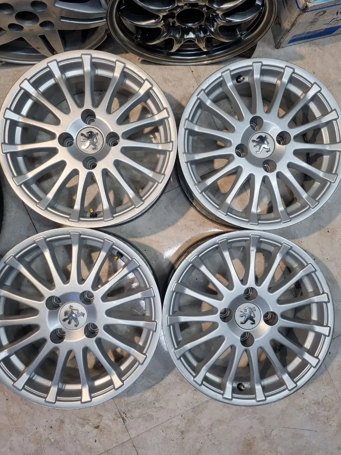 رینگ اسپرت شرکتی ۱۵پره دنا سمند پژو ایرانخودرو|قطعات یدکی و لوازم جانبی|تهران, افسریه شمالی|دیوار