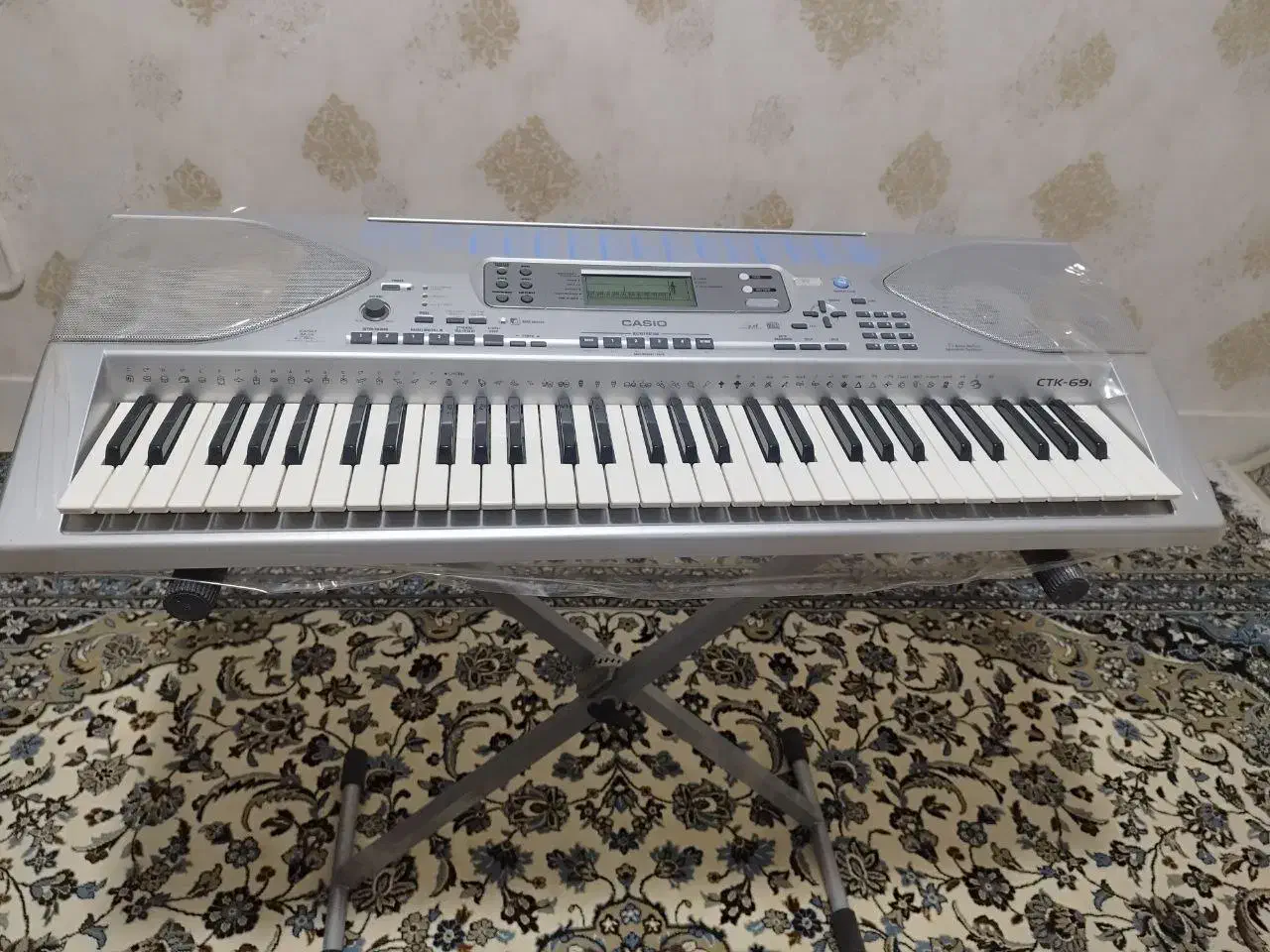 ارگ کاسیو Casio CTK 691|پیانو، کیبورد، آکاردئون|خرمآباد, |دیوار