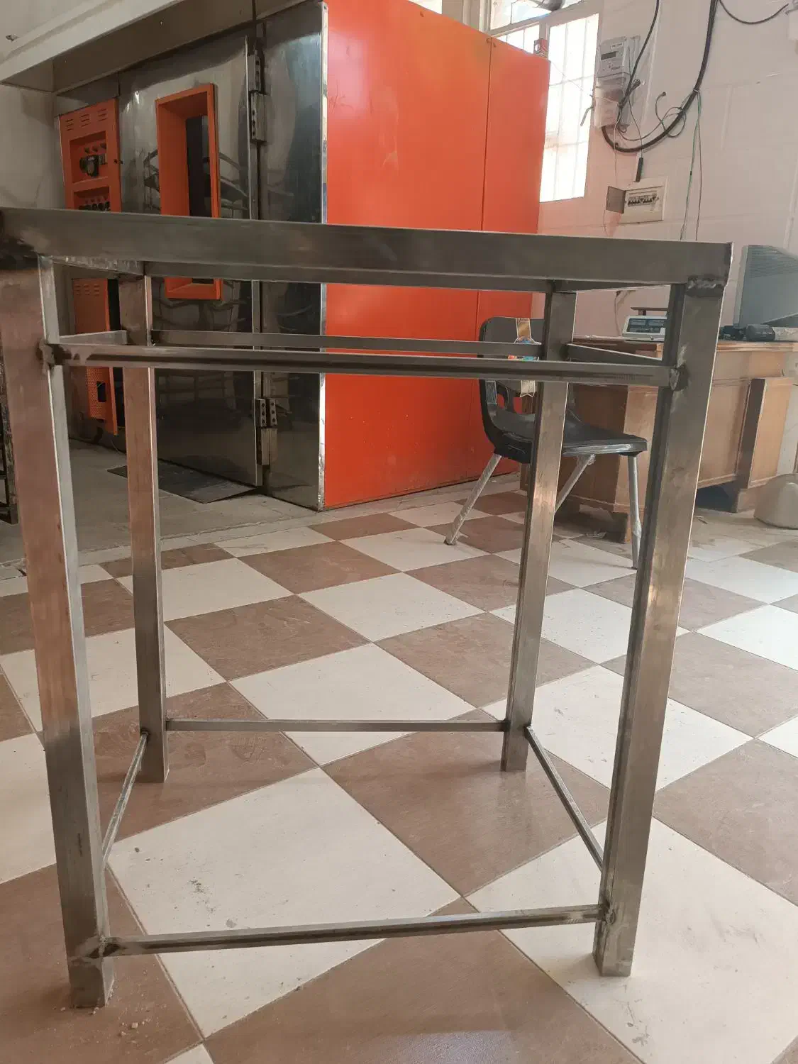 واگذاری کلیه لوازم کارگاه تولید کیک شیرینی در قم|فروشگاه و مغازه|قم, علی آباد سعدگان|دیوار