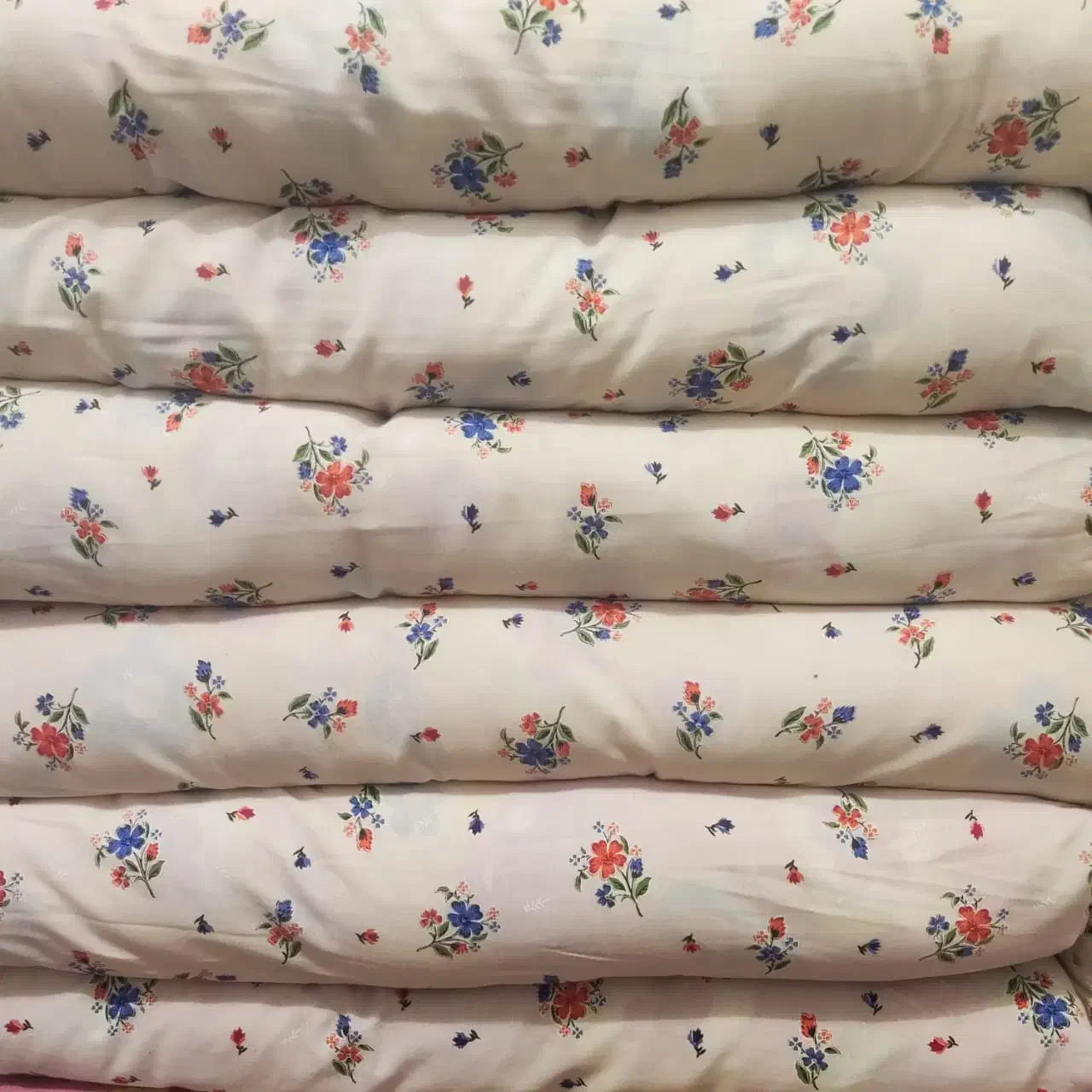 تشک|رختخواب، بالش، پتو|لردگان, |دیوار