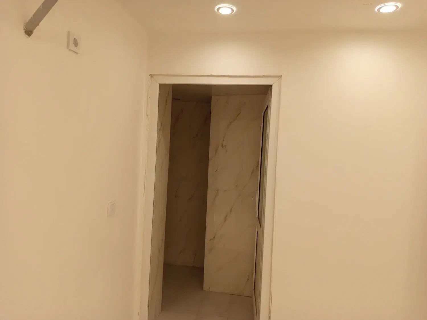 ۱۳۰ متری فرهنگیان شمالی نما سنگ|فروش آپارتمان|بندرعباس, |دیوار