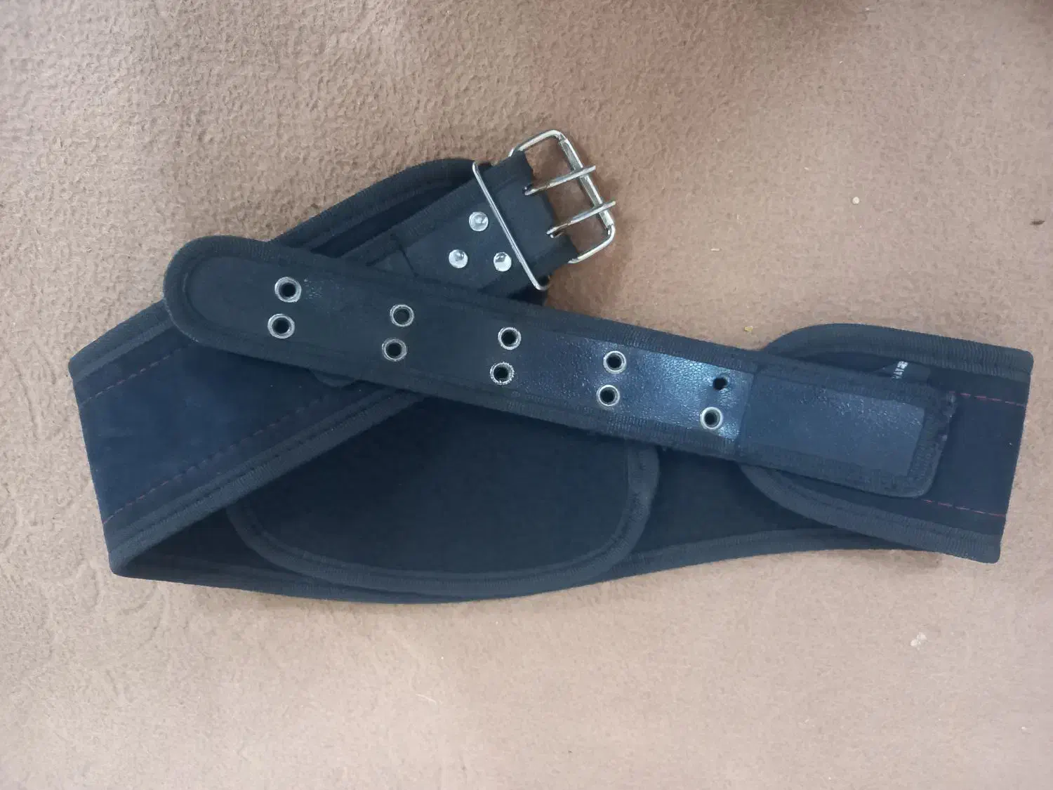 دستکش مچ بند کمربند کفش کشتی گیری زانو بند.|تجهیزات ورزشی|مشهد, شهرک مطهری|دیوار