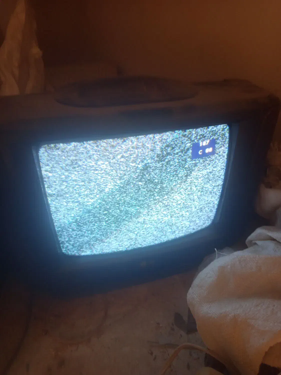 تلویزیون 14|تلویزیون و پروژکتور|زابل, |دیوار