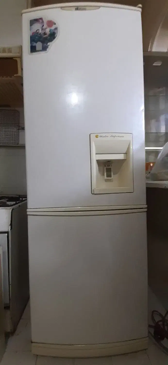 یخچال ، میز کامپیوتر و صندلی|یخچال و فریزر|تهران, مخصوص|دیوار