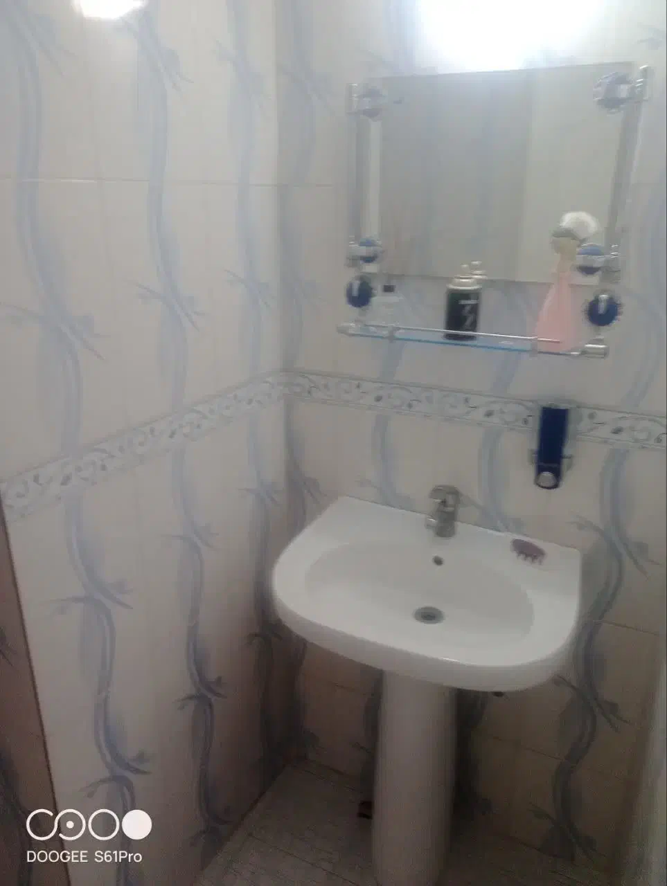 رو شویی و اینه|لوازم سرویس بهداشتی|بجنورد, |دیوار