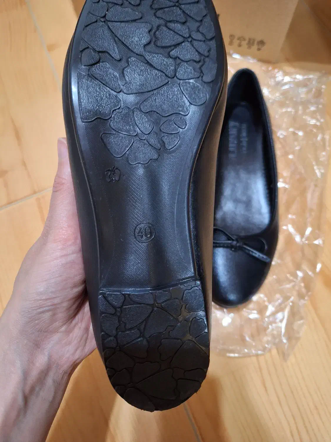 کفش مشکی تخت|کیف، کفش، کمربند|سرخرود, |دیوار