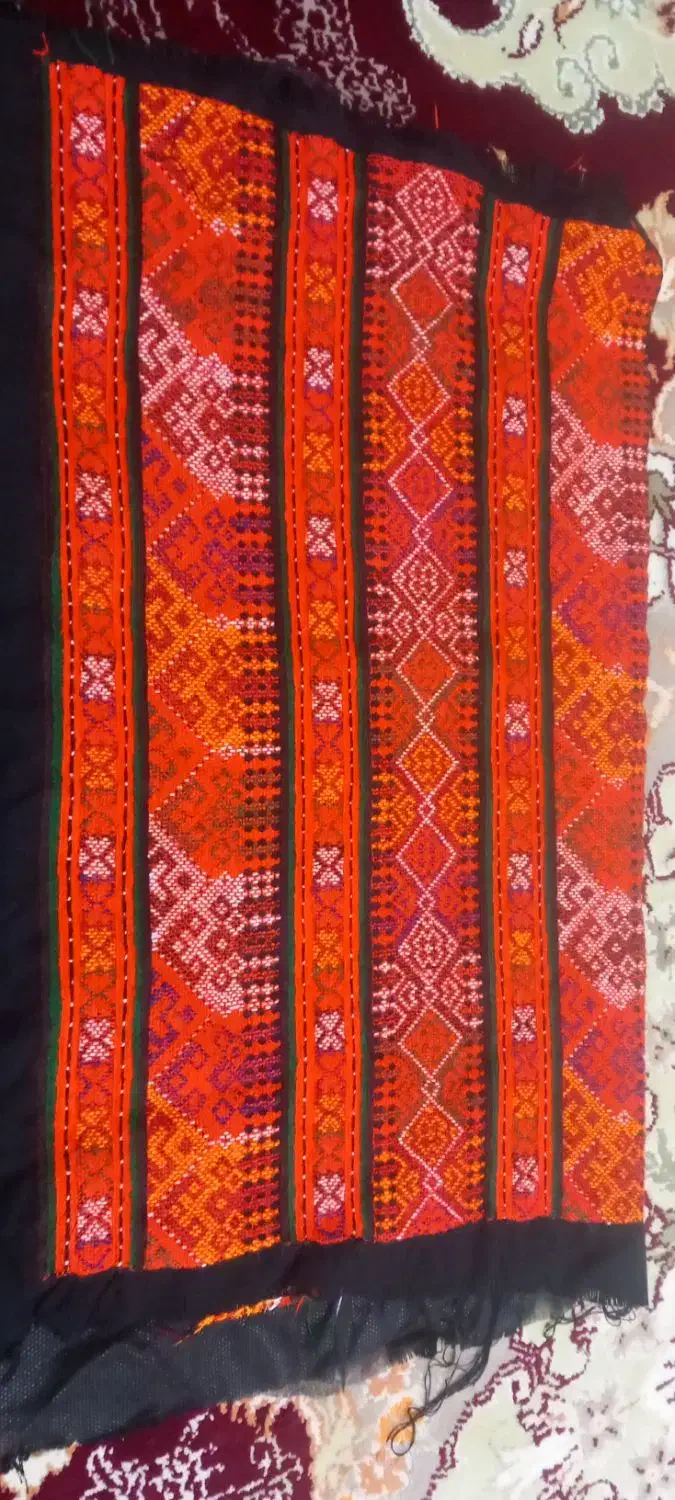 زی استین|لباس|خان ببین, |دیوار