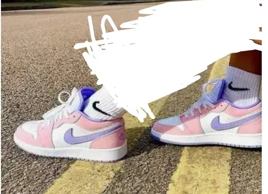 کتونی جردن وان دخترانه و شلوار جین|کیف، کفش، کمربند|بهبهان, |دیوار