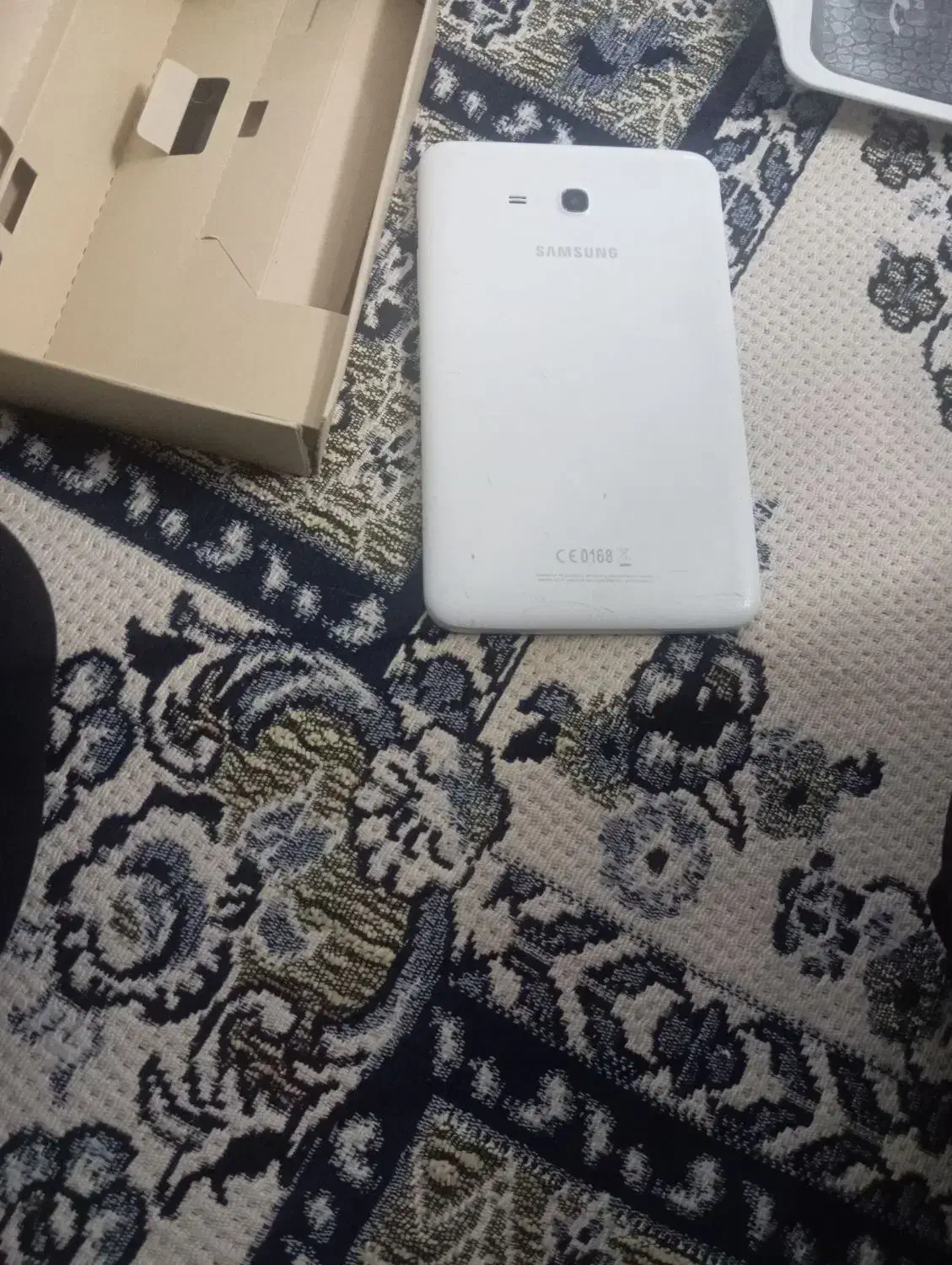 یک عدد تبلت سیم کارت خور و رم خوردر حدنو|تبلت|کرمانشاه, |دیوار