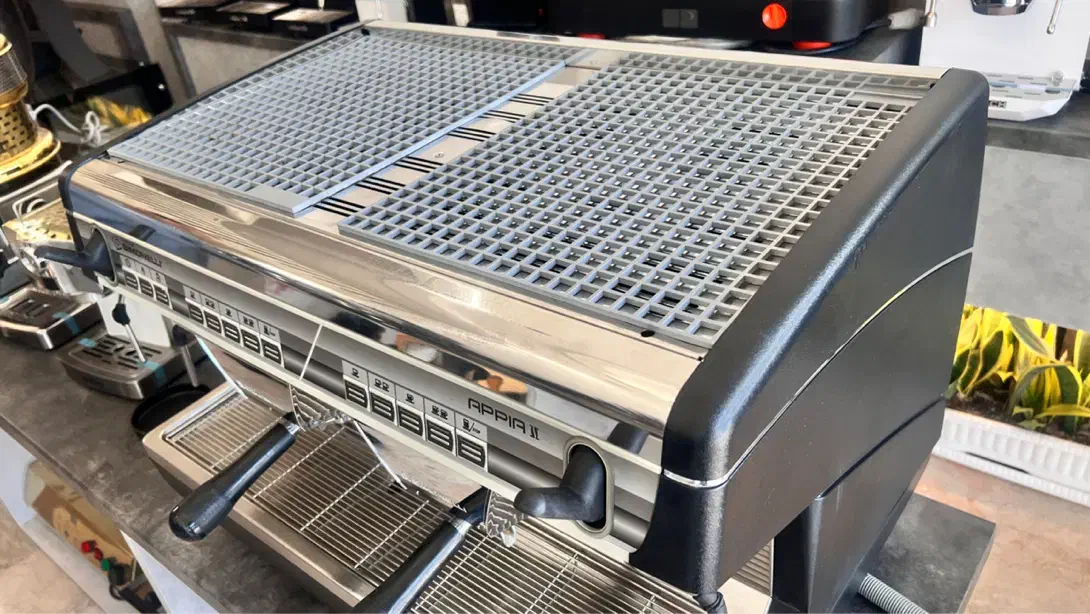 دستگاه سیمونلی اپیا|کافی‌شاپ و رستوران|محمودآباد, |دیوار