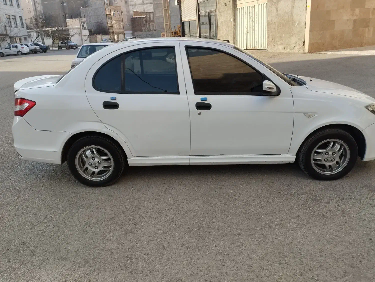 ساینا|خودرو سواری و وانت|اردبیل, |دیوار