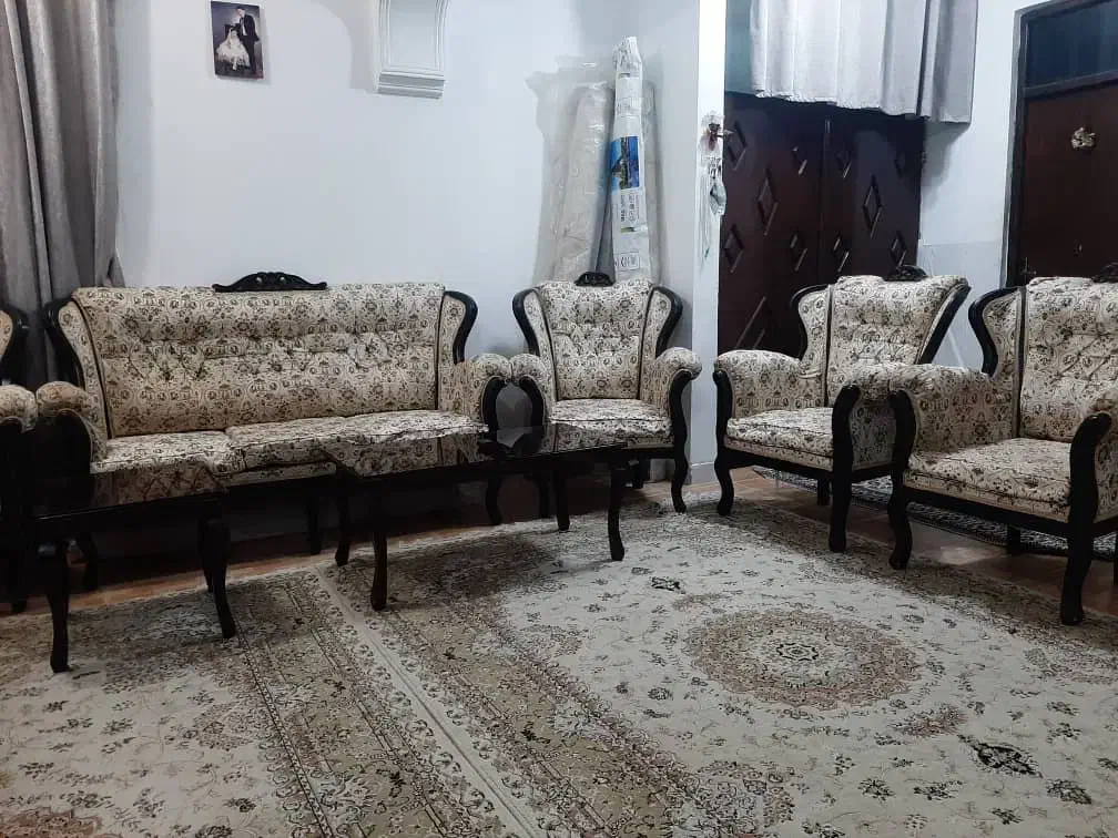 مبل سلطننتی سالم|مبلمان خانگی و میز عسلی|آستانه اشرفیه, |دیوار