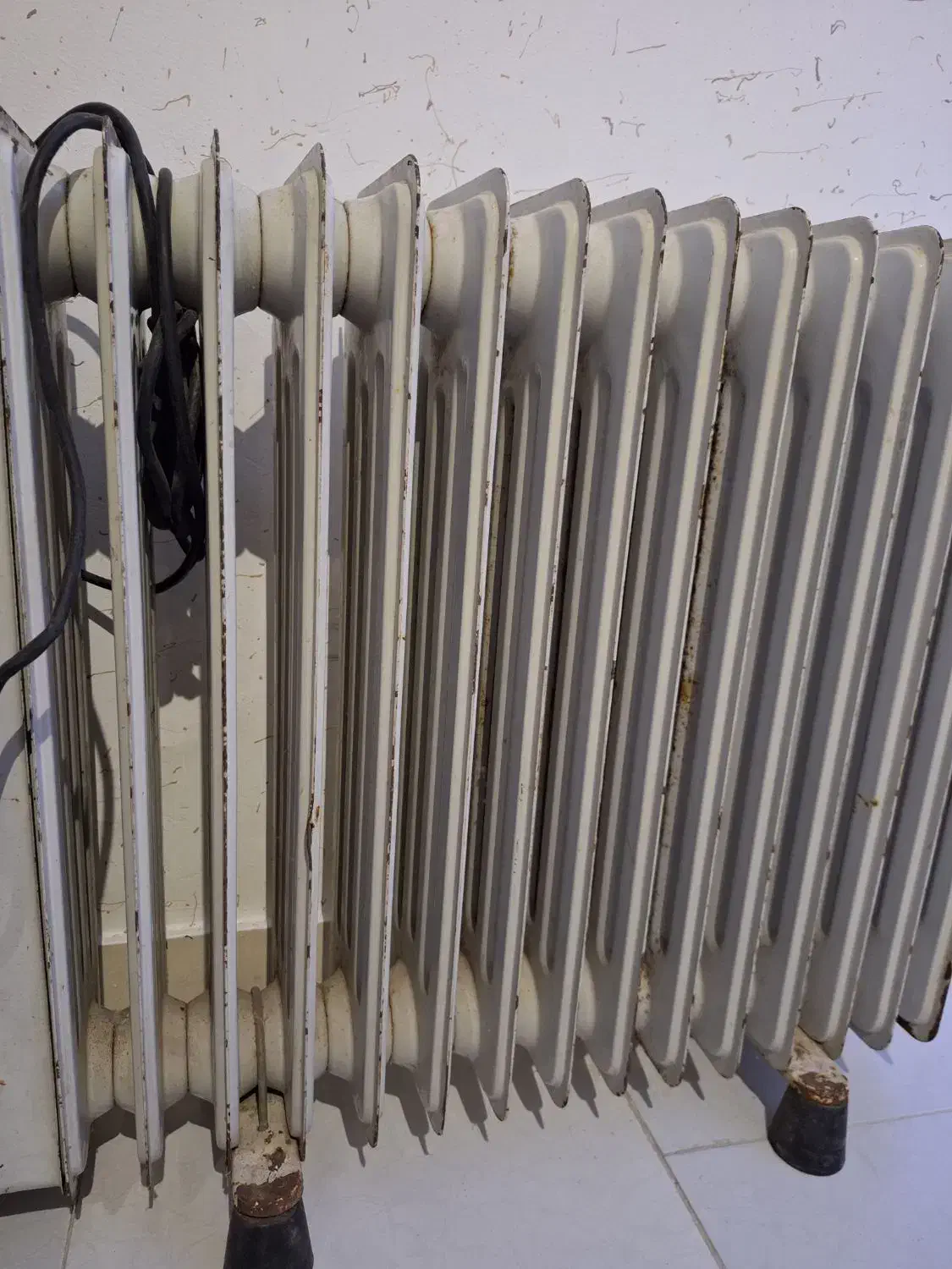 شوفاژ برقی ۱۵ پره سالم|آبگرمکن، پکیج، شوفاژ|محمدیه-قزوین, |دیوار