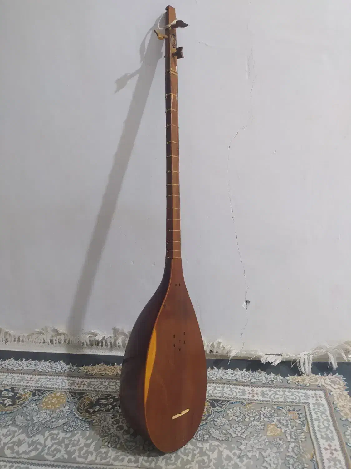 تنبور. کمالی|سازهای سنتی|کرمانشاه, |دیوار