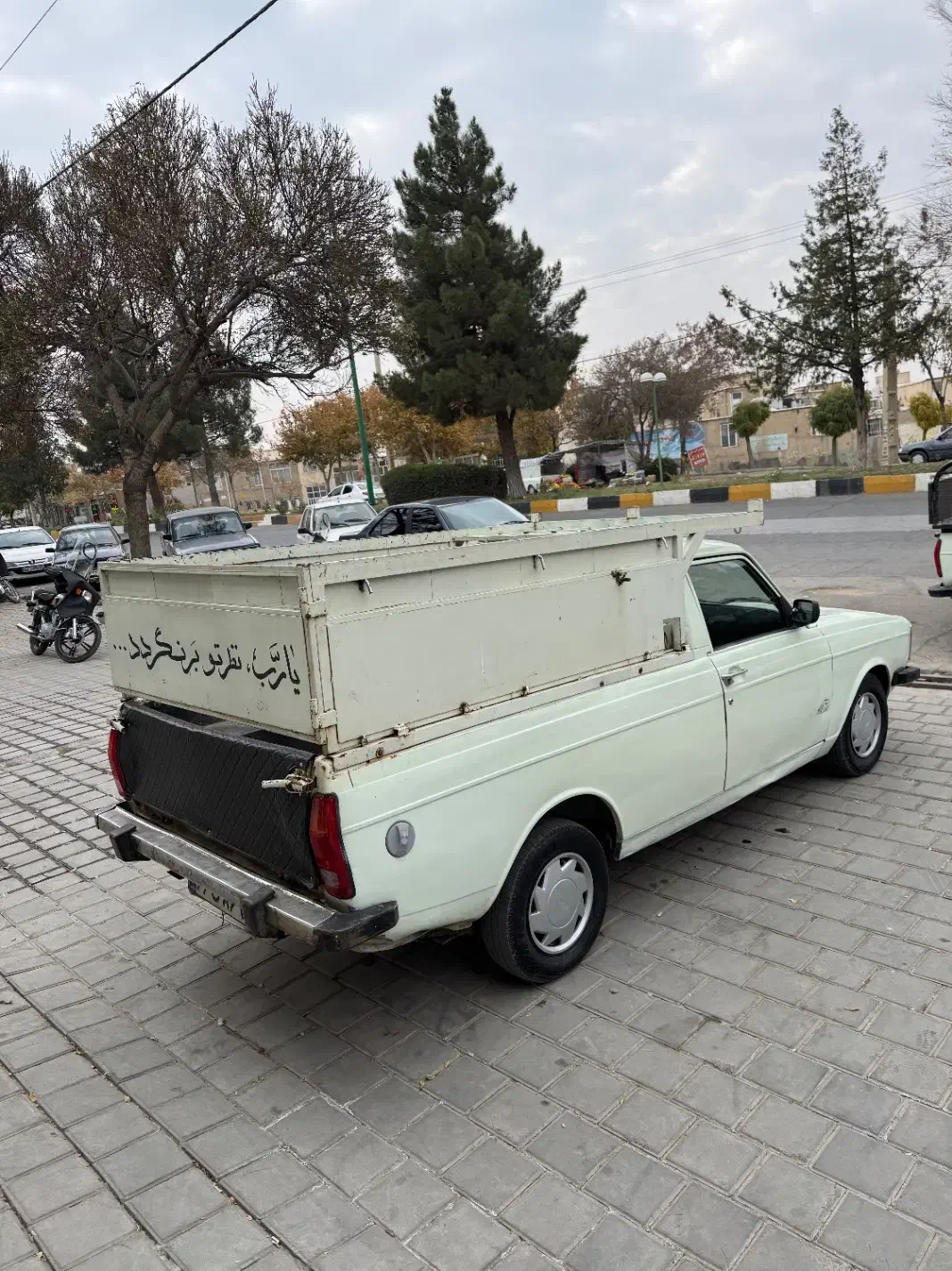 وانت مدل ۹۰ دوگانه شرکت|خودرو سواری و وانت|تویسرکان, |دیوار