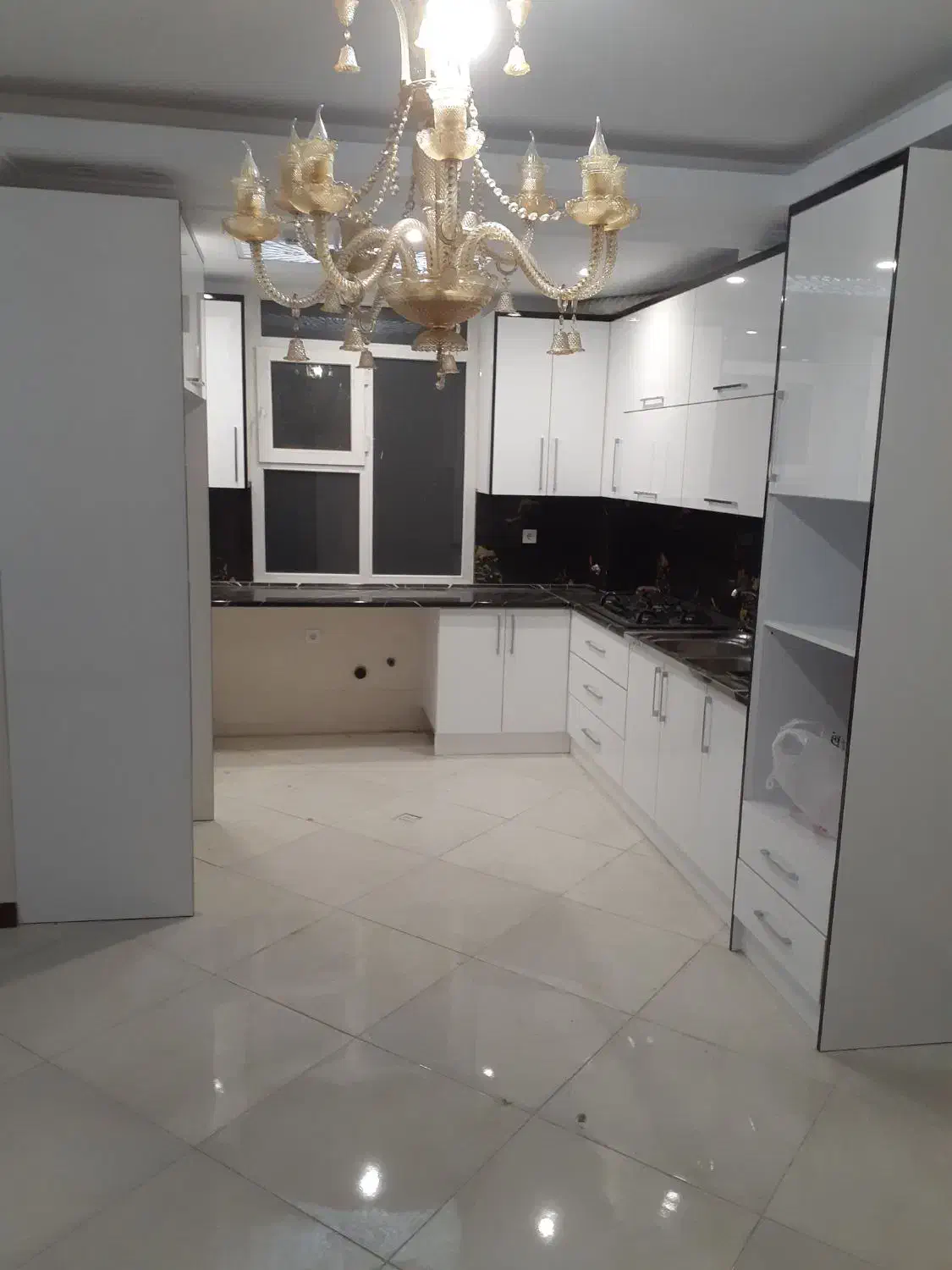 اپارتمان ۱۰۰ متر مهرابادجنوبی