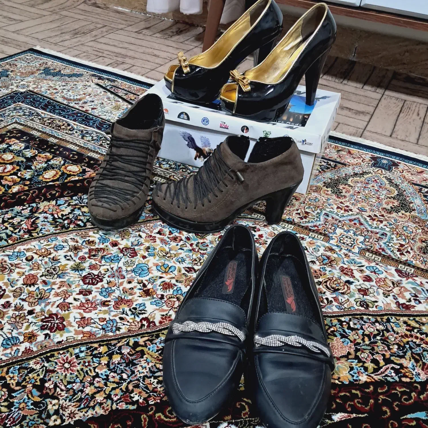 کفش زنانه در حد نو|کیف، کفش، کمربند|صفادشت, |دیوار