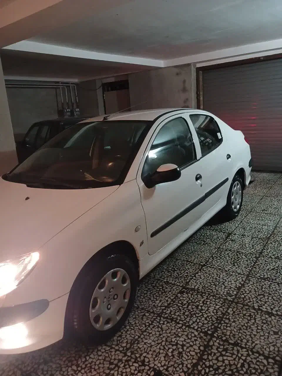 پژو ۲۰۶sdv8|خودرو سواری و وانت|آمل, |دیوار