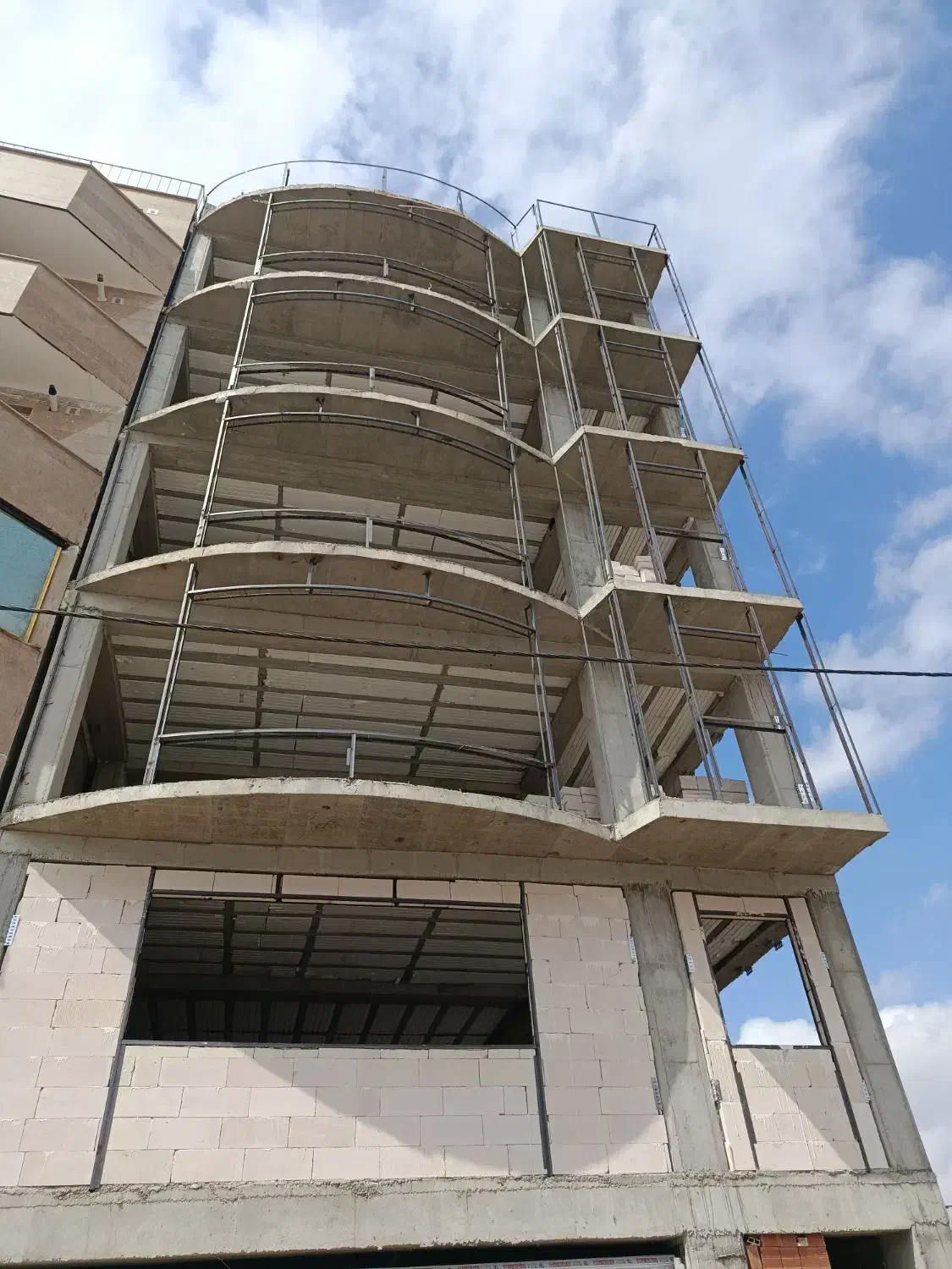 نیاز مند کارگر ارماتور بند|استخدام معماری، عمران و ساختمانی|اردبیل, |دیوار