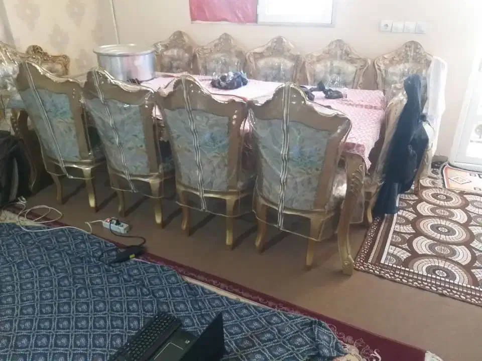 مبل سلطنتی|مبلمان خانگی و میز عسلی|اهواز, باغ شیخ|دیوار